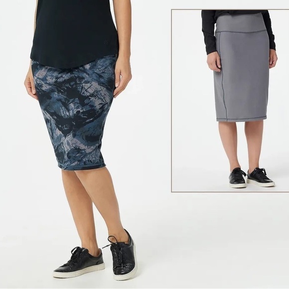 Women With Control Renee’s Reversible Pencil Skirt - Picture 1 of 7